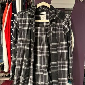 American Eagle Outfitters Black Plaid Button Down Shirt